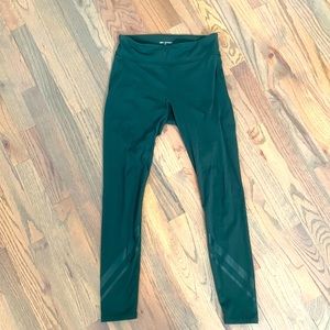 Tory Burch weightless chevron legging